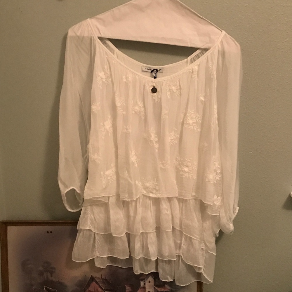 Large lightweight white top